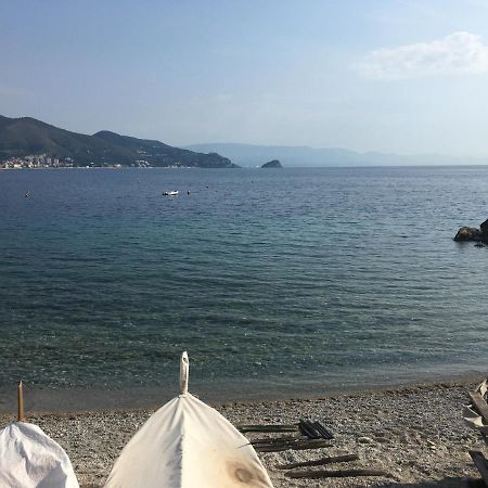 In Campagna Al Mare Apartman Quiliano Kültér fotó